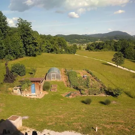 Snoopy House Apartman Žužemberk