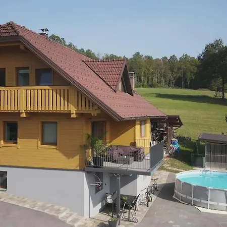 Apartment Snoopy House Zuzemberk