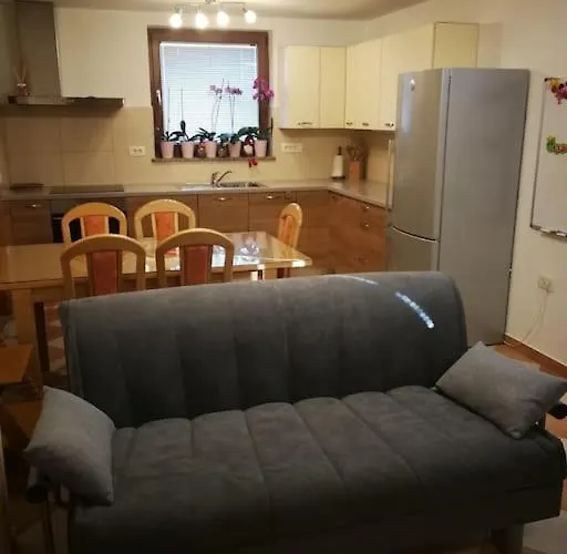 Snoopy House * Zuzemberk